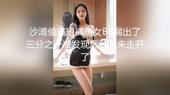 白虎小少妇性感纹身全程露脸跟小哥DD啪啪，口交大鸡巴在沙发上玩弄抽插，主动上位边草边跟狼友撩骚互动