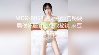 【极品❤️母子通奸】妈妈的丰乳肥臀✨ 老妈和张叔煲恩爱电话粥 趁机操老妈 太刺激了边插边通话