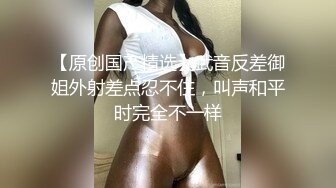 全景偷拍浅蓝连衣裙长发美女 很性感的一撮毛