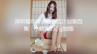 水木在她可爱的角色扮演中乞求你的鸡巴。她想要你的精液深入她的阴户。