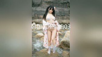 仙女下凡TW颜值不错苗条台湾美女全裸诱惑，脱光光床上摆弄姿势自摸揉奶