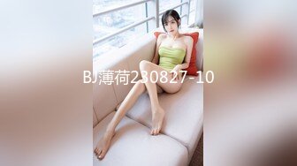 2024-1-31流出酒店浴缸房偷拍出差约女网友见面聊一会把她按在床上干一炮 (5)