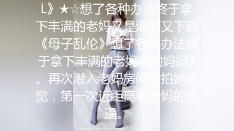 炎热的学生脱下衣服和礼服在学校迪斯科 (ph5eeb0e0908e76)