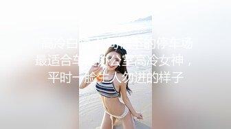 颜值不错的极品大奶妹子露脸跟小哥开房玩直播，在镜头前各种发骚诱惑，主动给小哥口交大鸡巴