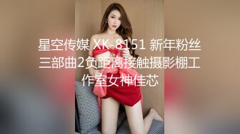 【2_2】无套双龙入洞,大屌争先恐后往里怼,纹身痞子的逼里面深不见底