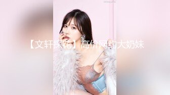 [B2E8] 三男两女居家乱交Party,俩小母狗翘着蜜桃臀等待大J8的进入,场面疯狂,呻吟声不断