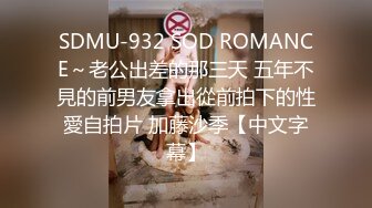 一脸骚样女仆装极品颜值美女，脱下丁字裤咬在嘴里，抖动美臀超嫩粉穴，舔弄炮友大屌，倒立特写爆操嫩穴